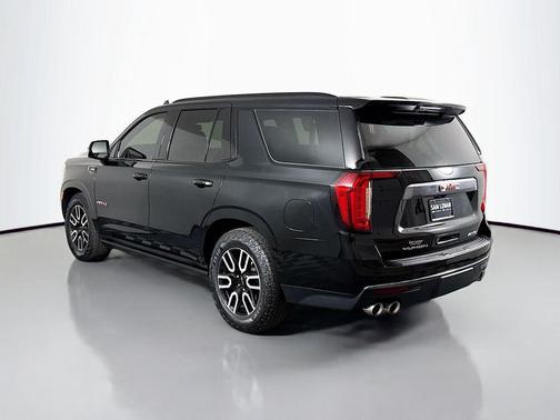 2024 GMC Yukon 4WD AT4