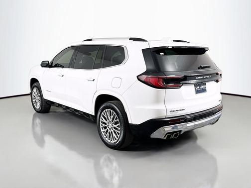 2024 GMC Acadia Denali