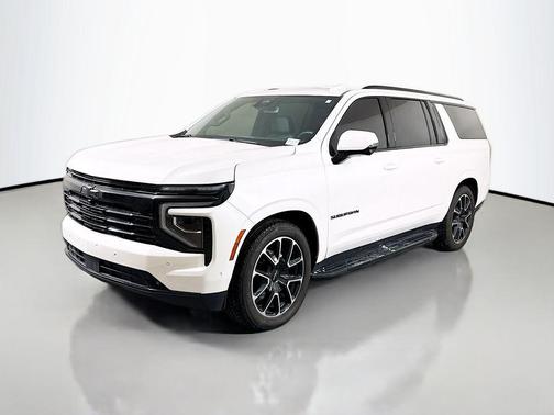 2025 Chevrolet Suburban RST