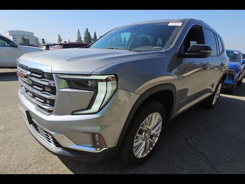 2024 GMC Acadia FWD Elevation