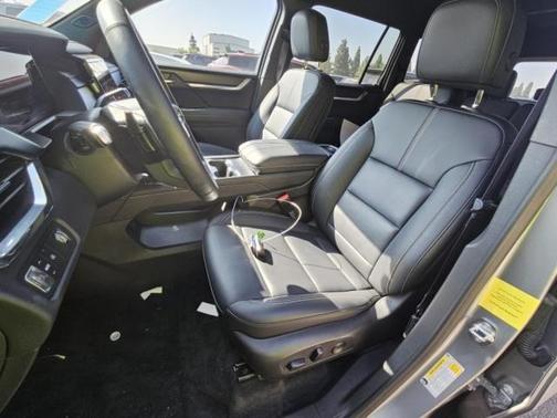 2024 GMC Acadia FWD Elevation