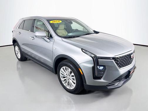 2024 Cadillac XT4 Luxury
