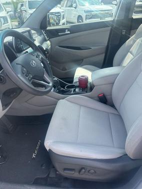 Winter White 2020 Hyundai TUCSON Value
