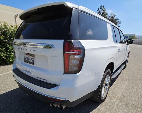 Summit White 2022 Chevrolet Suburban Premier