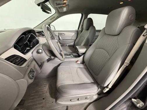 2017 Chevrolet Traverse 2LT