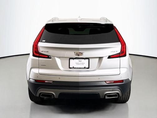 2022 Cadillac XT4 Premium Luxury