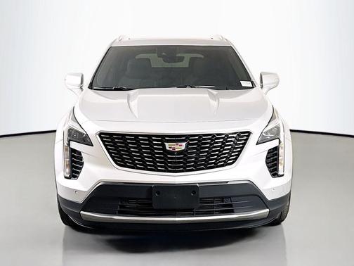 2022 Cadillac XT4 Premium Luxury