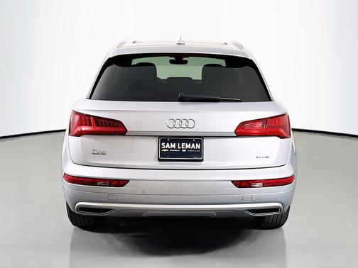 2020 Audi Q5 45 Premium Plus