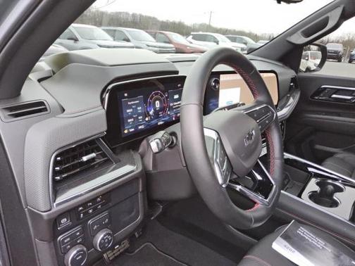 2025 Chevrolet Tahoe 4WD RST