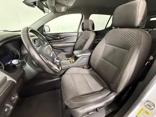 2017 GMC Acadia SLE-2