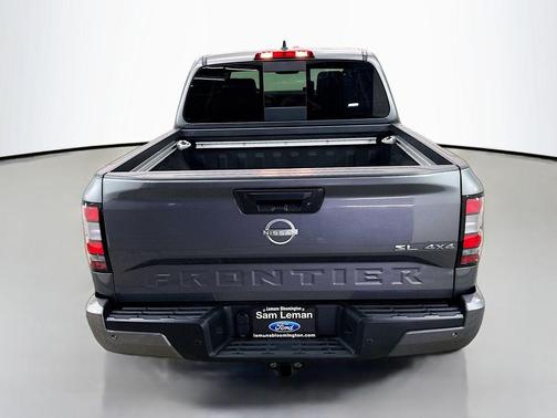 2024 Nissan Frontier SL