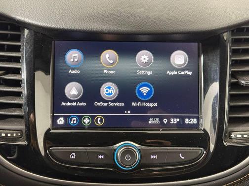 Summit White 2018 Chevrolet Trax LT