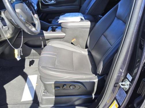 Dark Ash Metallic 2022 Chevrolet Suburban RST