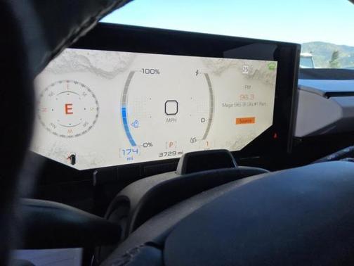 2024 GMC HUMMER EV SUV 2X