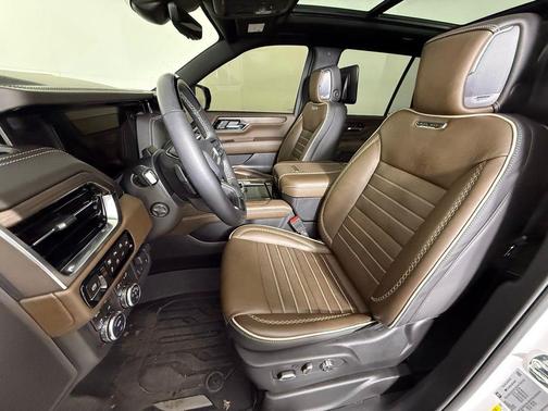 2025 GMC Yukon Denali Ultimate