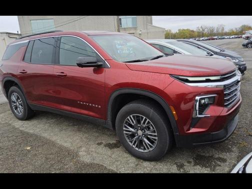 2024 Chevrolet Traverse LT