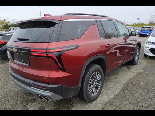 2024 Chevrolet Traverse LT