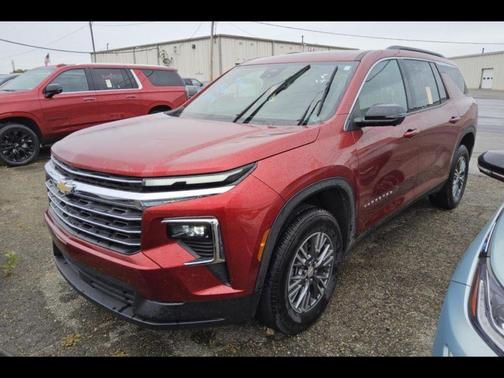 2024 Chevrolet Traverse LT