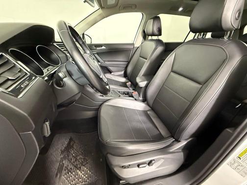 2019 Volkswagen Tiguan 2.0T SE