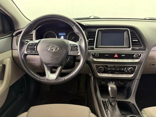 2018 Hyundai SONATA SEL