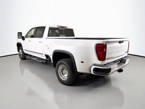 2026 Chevrolet Silverado 3500 High Country