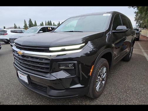 2024 Chevrolet Traverse LS