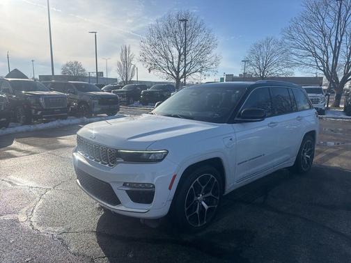 2023 Jeep Grand Cherokee 4xe Summit Reserve