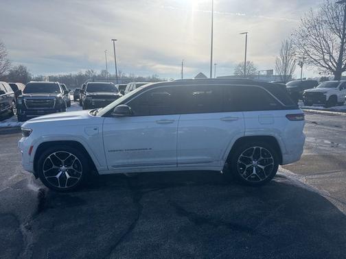 2023 Jeep Grand Cherokee 4xe Summit Reserve