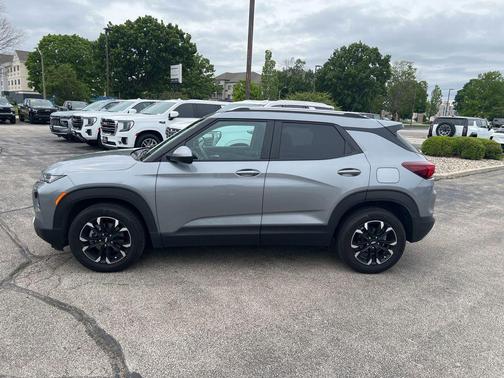 Sterling Gray Metallic 2023 Chevrolet Trailblazer LT