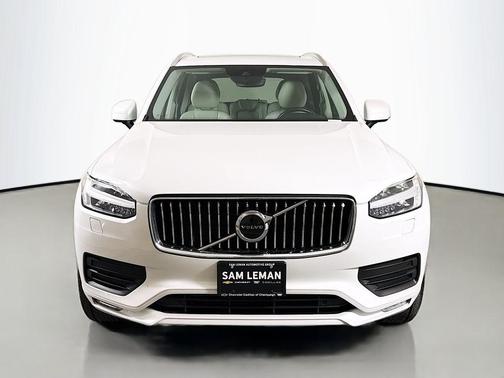 2021 Volvo XC90 T6 Momentum