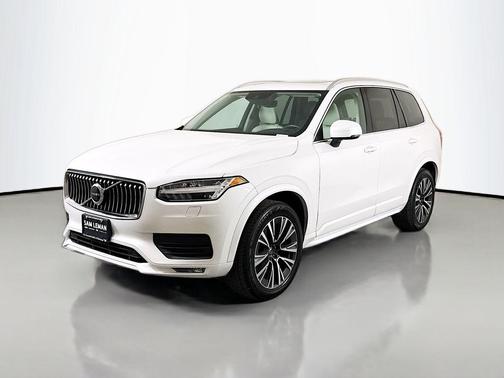 2021 Volvo XC90 T6 Momentum