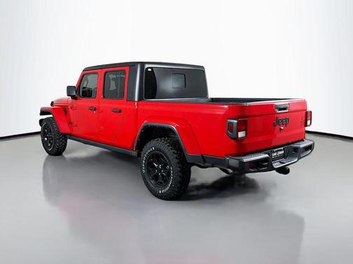 2022 Jeep Gladiator Sport
