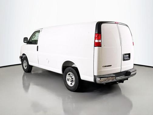 2025 Chevrolet Express 2500 RWD 2500 Regular Wheelbase WT