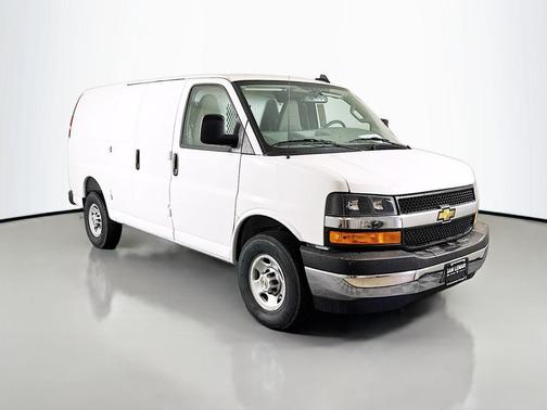 2025 Chevrolet Express 2500 RWD 2500 Regular Wheelbase WT