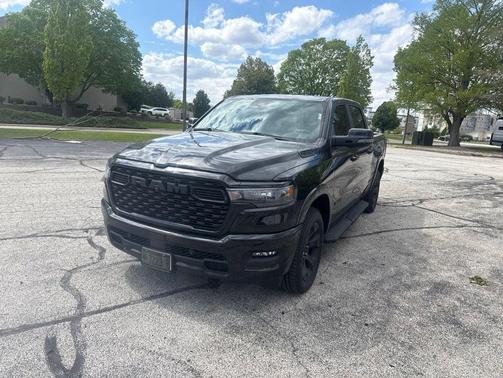 Diamond Black Crystal Pearlcoat 2026 RAM 1500 Big Horn/Lone Star