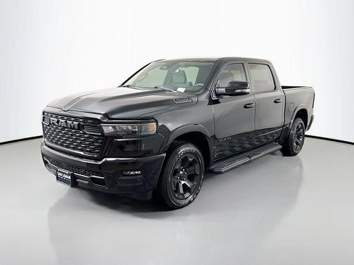 Diamond Black Crystal Pearlcoat 2026 RAM 1500 Big Horn/Lone Star