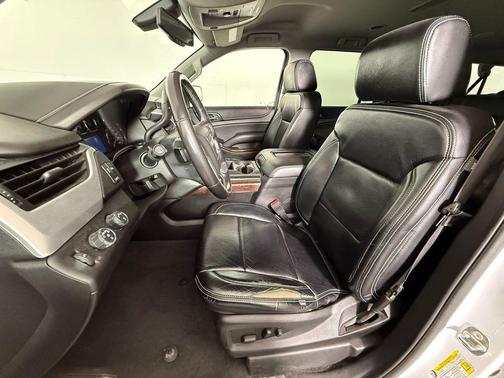 Summit White 2020 GMC Yukon XL SLE