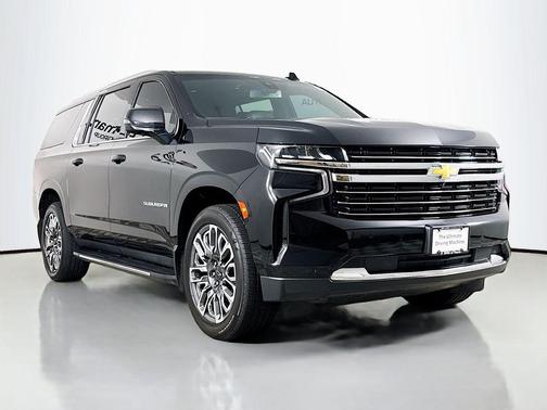 2022 Chevrolet Suburban LT