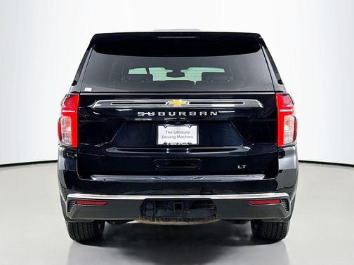 2022 Chevrolet Suburban LT