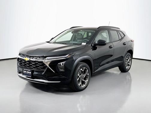 Mosaic Black Metallic 2026 Chevrolet Trax LT