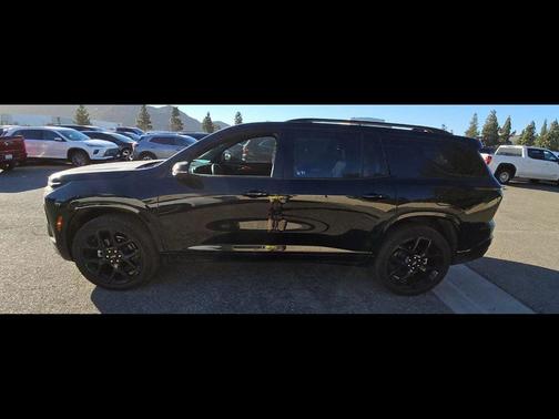 2025 Chevrolet Traverse RS