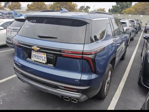 2024 Chevrolet Traverse LT