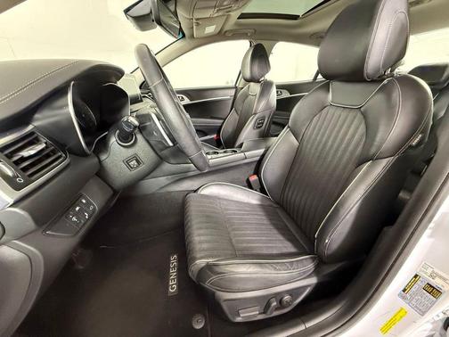 Casablanca White 2019 Genesis G70 2.0T Advanced