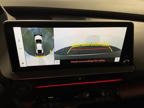 2025 Toyota Prius Plug-In Hybrid XSE Premium