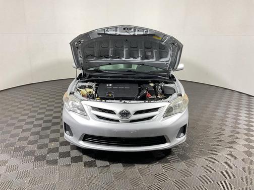 2011 Toyota Corolla LE