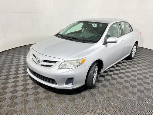 2011 Toyota Corolla LE