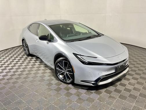 2023 Toyota Prius LE