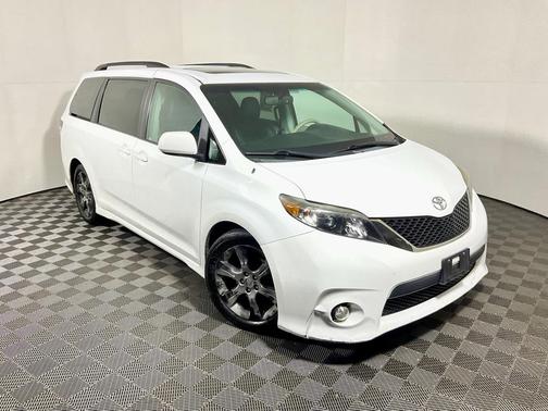 2012 Toyota Sienna SE