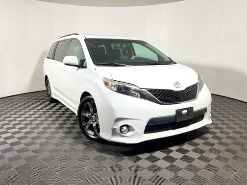 2012 Toyota Sienna SE