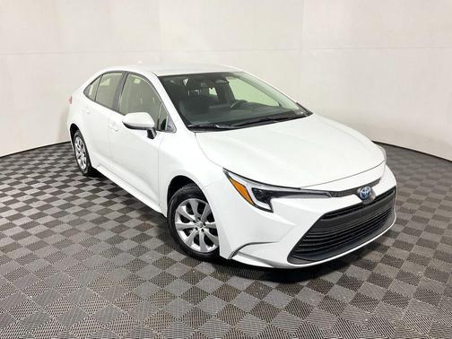2024 Toyota Corolla Hybrid LE